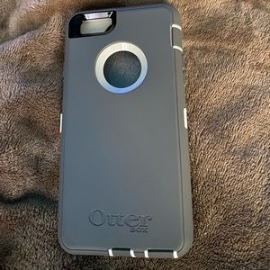 iPhone 6/6s Otter Box.